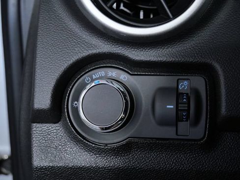 Used 2016 Chevrolet Trax LT w/ LT Sun and Sound Package AWD/4WD image 25