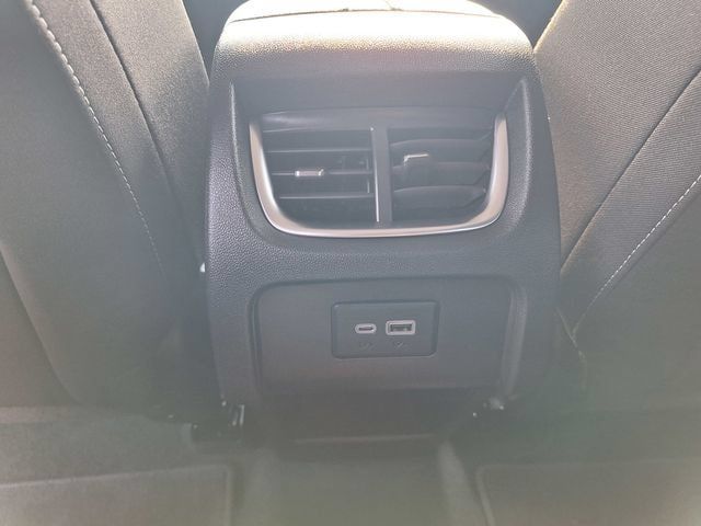 Used 2025 Chevrolet Blazer LT AWD/4WD image 14