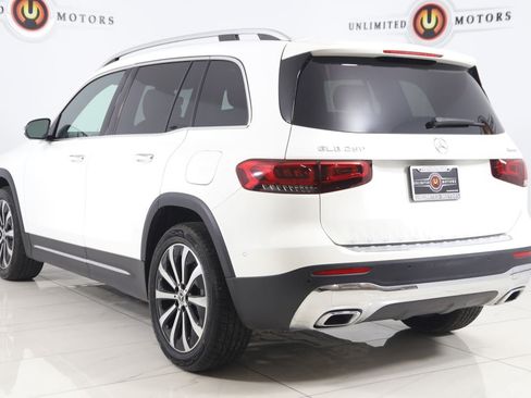 Used 2023 Mercedes-Benz GLB 250 4MATIC image 4