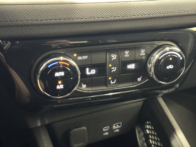 Certified 2026 Chevrolet TrailBlazer LT w/ Convenience Package AWD/4WD image 19