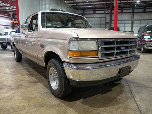 Used 1993 Ford F150 XL AWD/4WD image 12