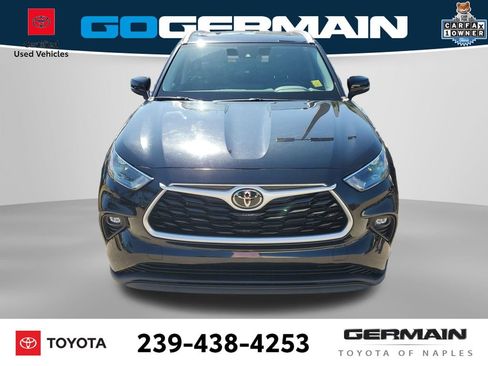 Certified 2023 Toyota Highlander XLE image 3