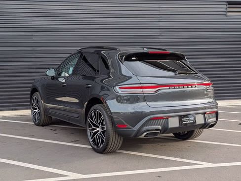 Certified 2026 Porsche Macan AWD/4WD image 3