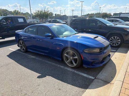 Used 2019 Dodge Charger Scat Pack w/ Technology Group RWD image 1