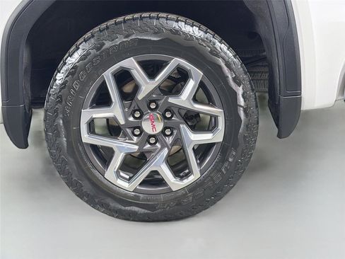 Used 2024 GMC Sierra 1500 SLT RWD image 29