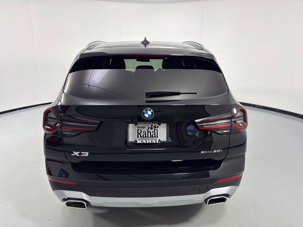 Certified 2024 BMW X3 xDrive30i w/ Premium Package AWD/4WD image 7