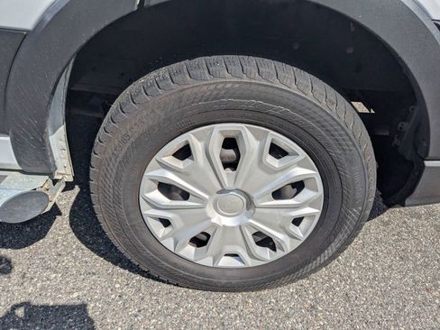 Used 2024 Ford Transit 250 BASE w/ Exterior Upgrade Package image 11