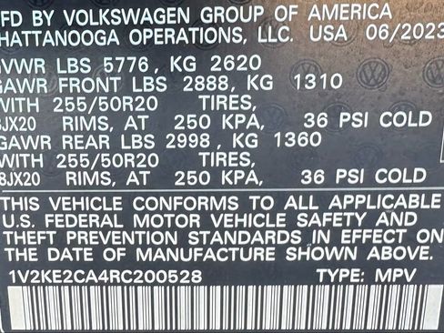 Used 2024 Volkswagen Atlas Cross Sport SE w/ Panoramic Sunroof Package image 39