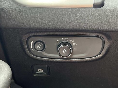 Used 2019 GMC Terrain SLE w/ Driver Convenience Package AWD/4WD image 26