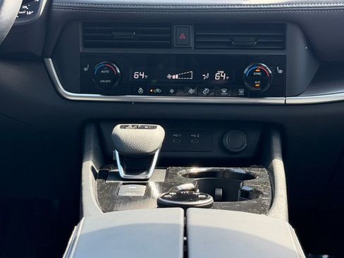 New 2026 Nissan Rogue SV image 24