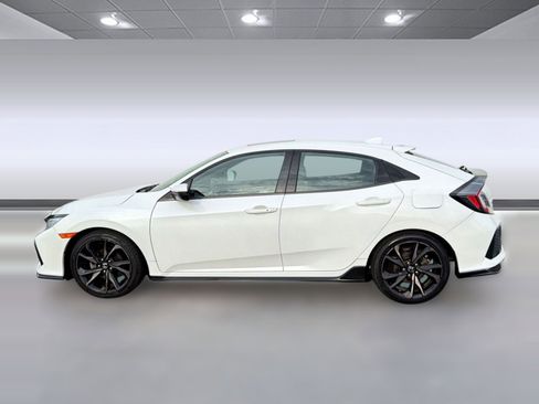 Used 2018 Honda Civic Sport Touring image 2