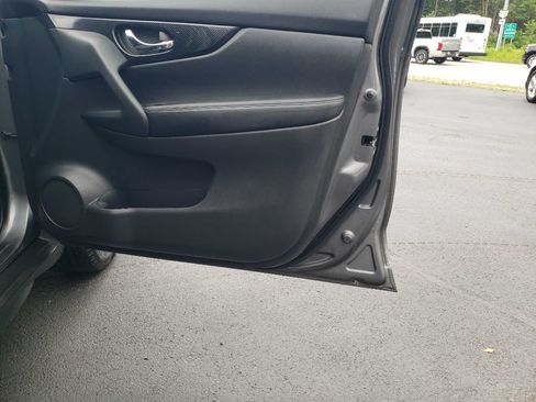 Used 2018 Nissan Rogue SL AWD/4WD image 29