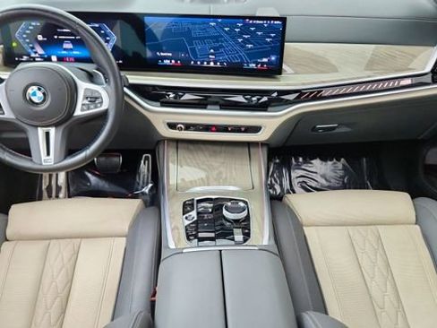 Used 2024 BMW X7 M60i w/ Executive Package image 92