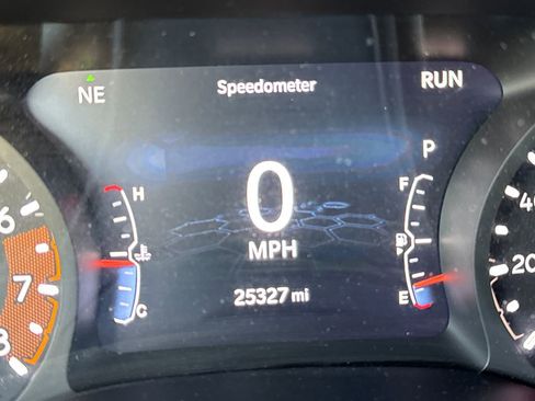 Certified 2023 Jeep Compass Limited image 19