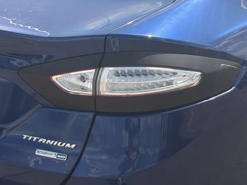 Used 2013 Ford Fusion SE FWD image 29