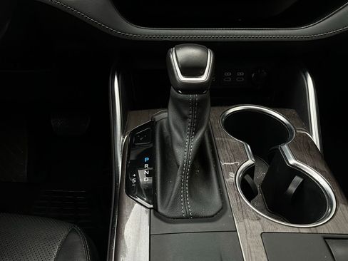 Used 2023 Toyota Highlander Platinum image 30