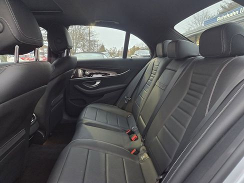 Used 2022 Mercedes-Benz E 350 4MATIC Sedan image 21