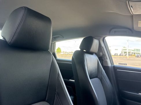 Used 2019 Honda Clarity Plug-In Hybrid image 17