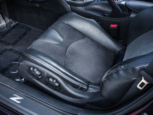 Used 2010 Nissan 370Z Touring image 45