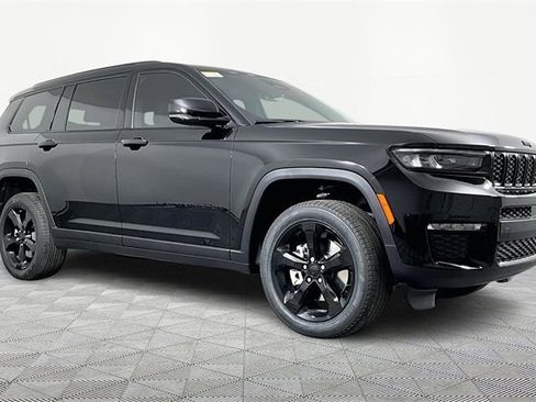 New 2025 Jeep Grand Cherokee L Limited w/ Black Appearance Package image 3