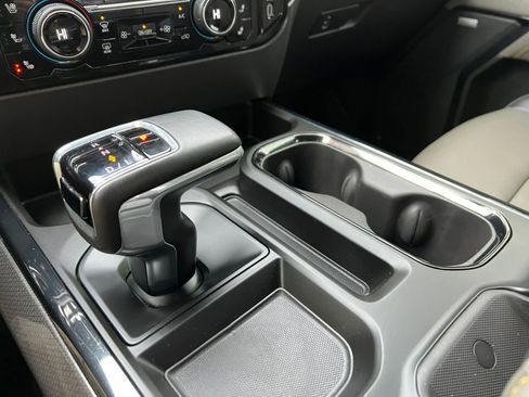 Used 2024 Chevrolet Silverado 1500 ZR2 image 26