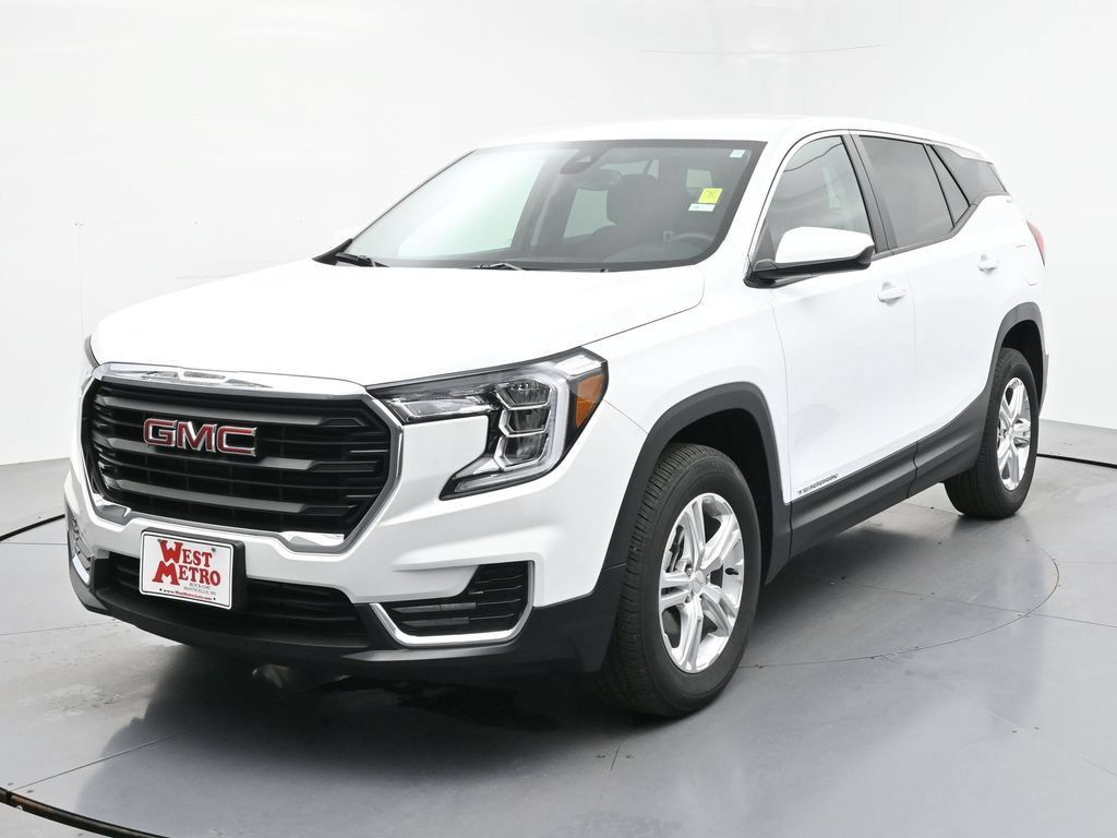 Used 2024 GMC Terrain SLE AWD/4WD image 3