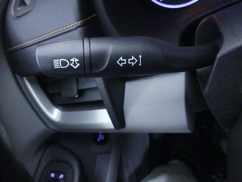 Used 2018 GMC Terrain SLE image 18