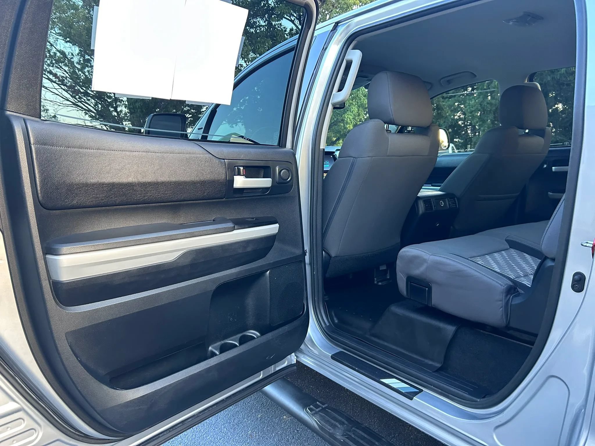 Used 2018 Toyota Tundra SR5 w/ SR5 Upgrade Package RWD image 33