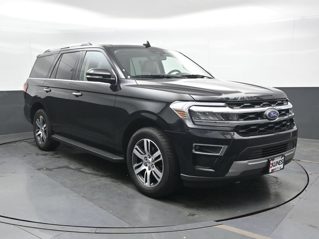 Used 2024 Ford Expedition Limited AWD/4WD image 4