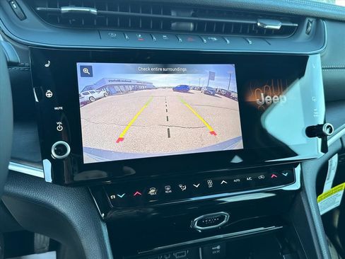 New 2026 Jeep Grand Cherokee Altitude AWD/4WD image 24