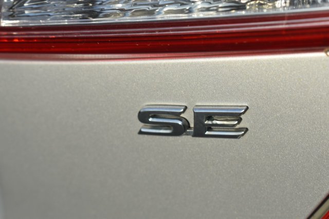 Used 2014 Toyota Camry SE FWD image 15