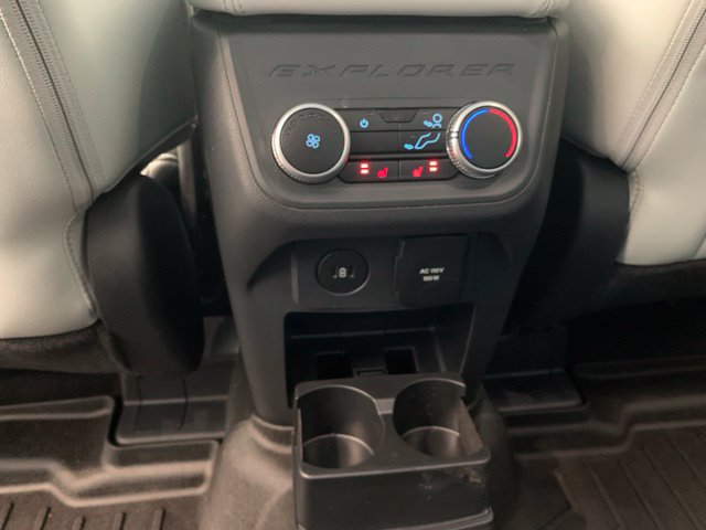 Used 2025 Ford Explorer Platinum w/ Ultimate Package AWD/4WD image 39