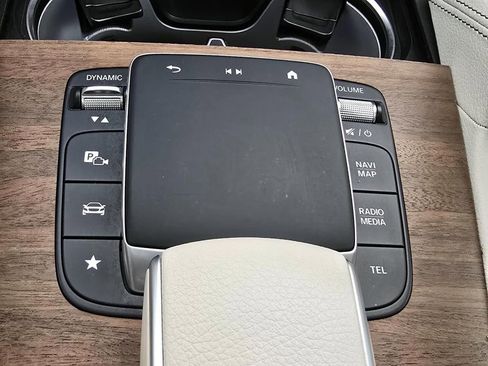 Used 2024 Mercedes-Benz GLS 580 4MATIC w/ Warmth & Comfort Package image 16
