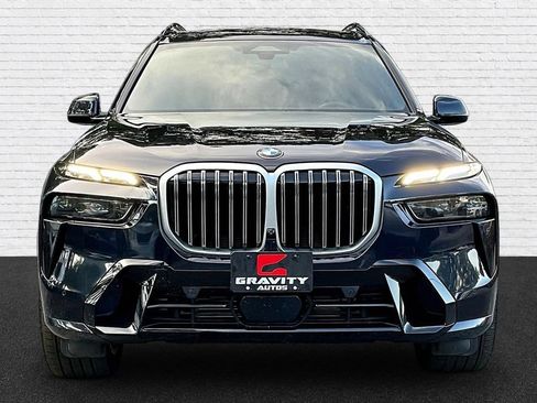Used 2023 BMW X7 xDrive40i AWD/4WD image 2