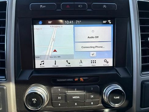 Used 2018 Ford F150 Lariat w/ Equipment Group 502A Luxury AWD/4WD image 17