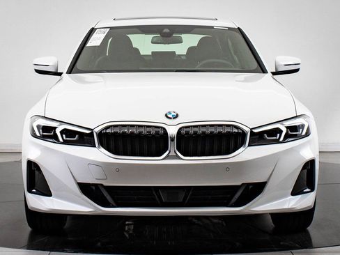 Used 2025 BMW 330i xDrive Sedan w/ Convenience Package AWD/4WD image 2