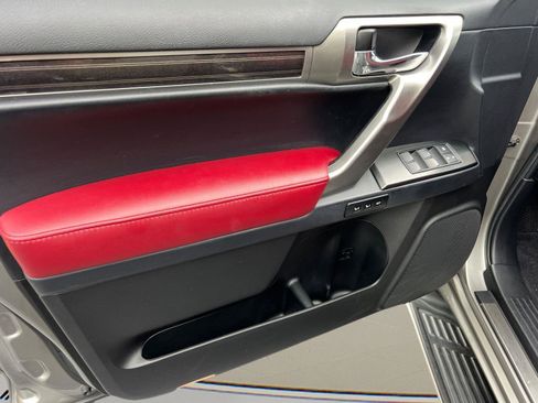 Used 2022 Lexus GX 460 Premium image 11