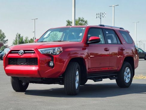 Used 2023 Toyota 4Runner SR5 AWD/4WD image 12