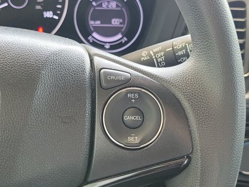 Used 2019 Honda HR-V LX image 27