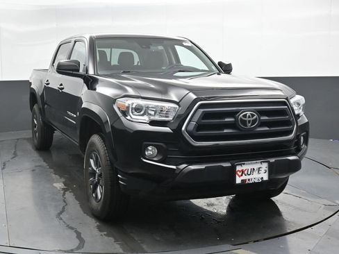 Used 2023 Toyota Tacoma 4x4 Double Cab image 4