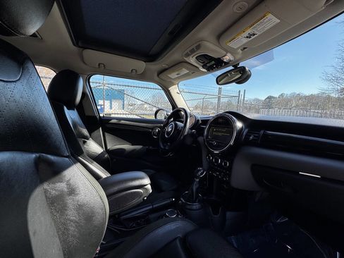 Used 2015 MINI Cooper S image 12