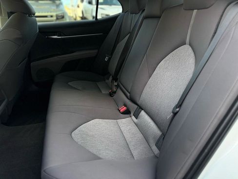 Used 2021 Toyota Camry LE image 13