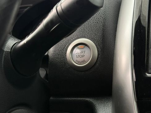 Used 2019 Nissan Versa SV w/ SV Special Edition Package image 33