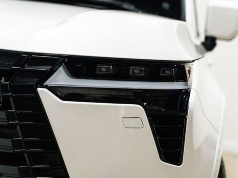 Used 2026 Lexus GX 550 w/ Accessory Package (2T) AWD/4WD image 93