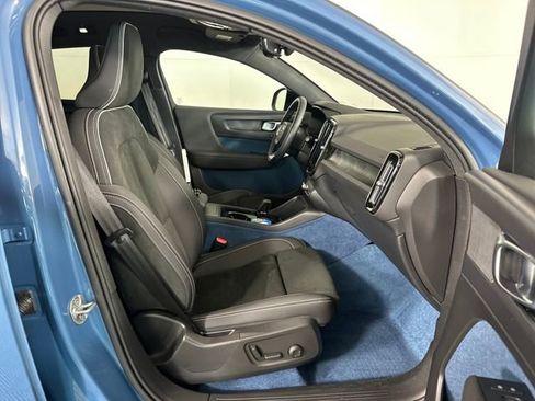 Used 2023 Volvo C40 P8 Recharge Plus image 27