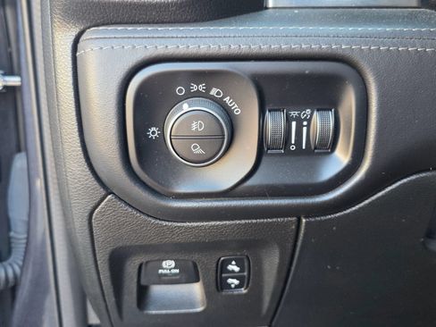 Used 2020 RAM 1500 Limited AWD/4WD image 14