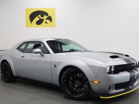 Used 2023 Dodge Challenger SRT Hellcat image 2