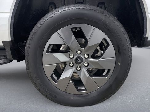 Used 2023 Ford F150 Lightning Lariat w/ Max Trailer Tow Package image 21