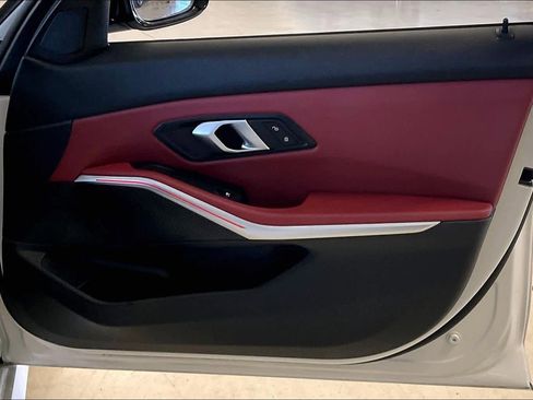 Certified 2024 BMW 330i Sedan w/ M Sport Package image 22