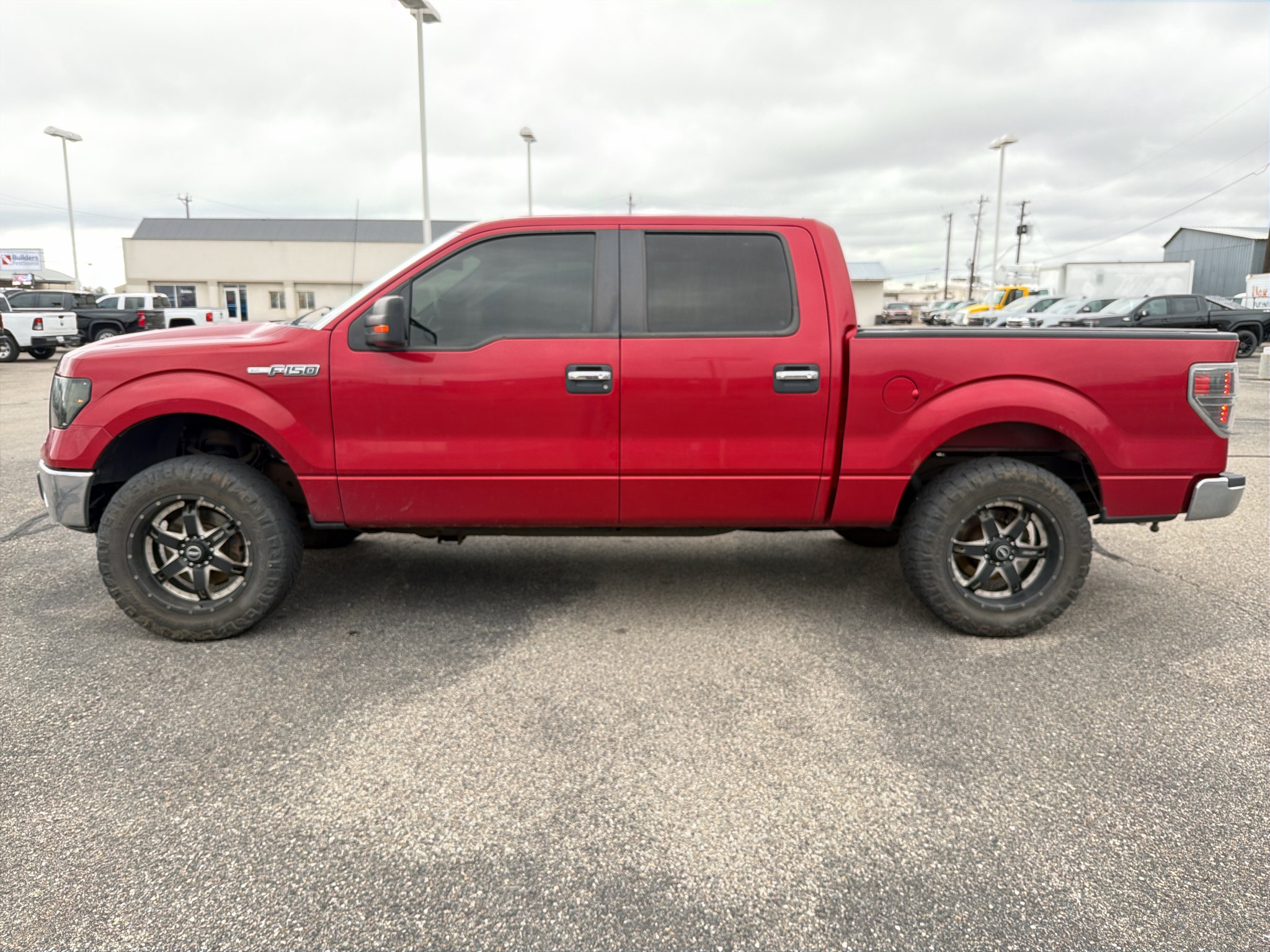 Used 2012 Ford F150 XLT w/ XLT Chrome Pkg AWD/4WD image 2
